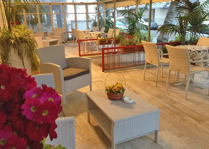 Noi Due ريميني